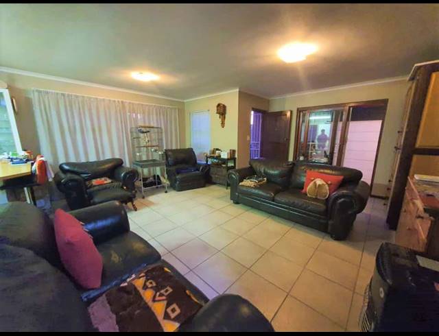 2 BEDROOM HOUSE FOR SALE IN BELLVILLE CENTRAL